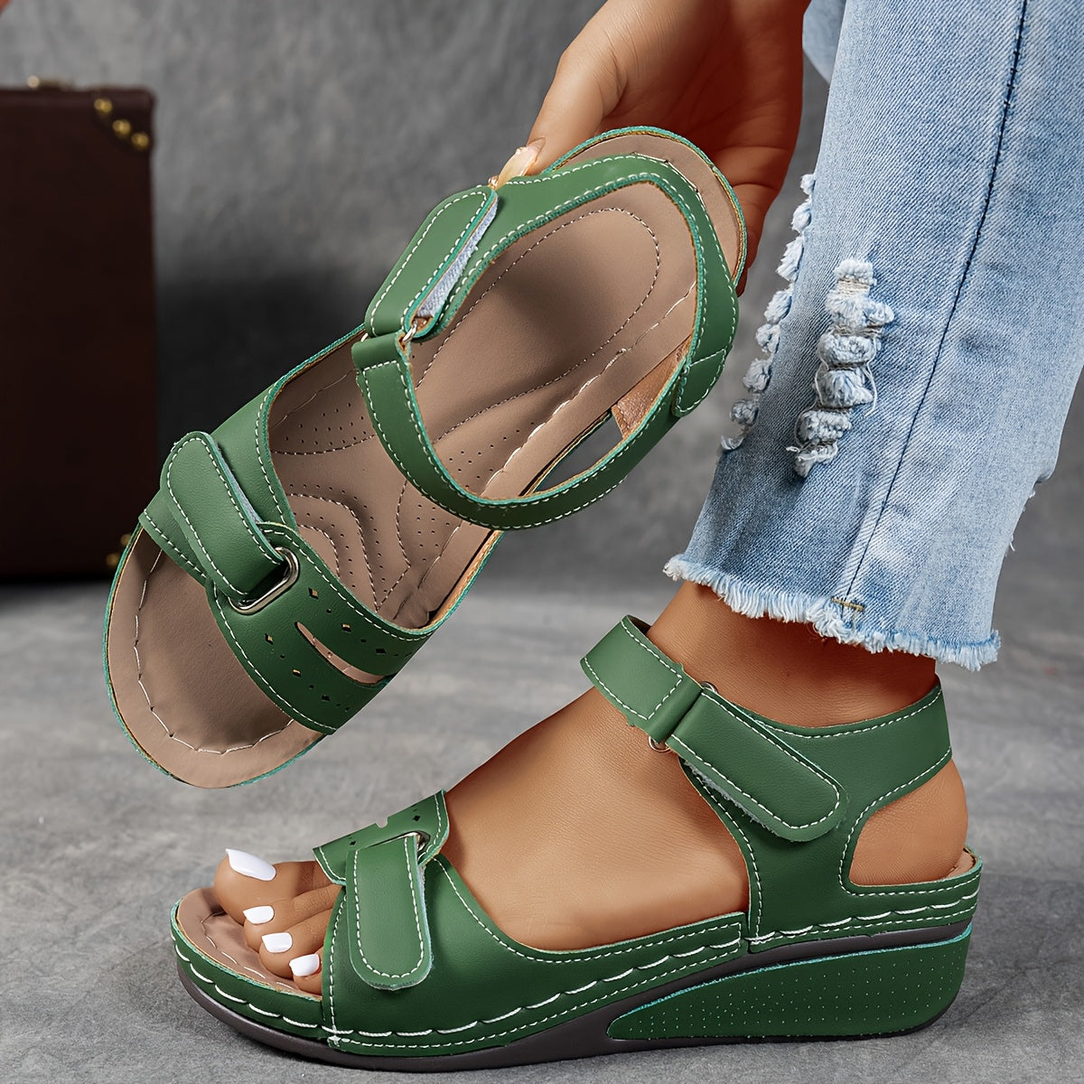 Orthopädische Sandalen mit stilvollem Design