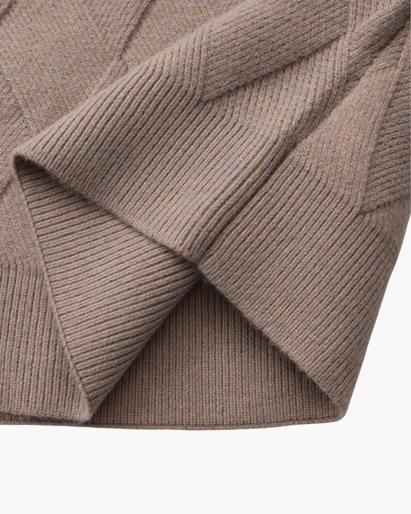 Rundhalspullover mit Diamantstrick