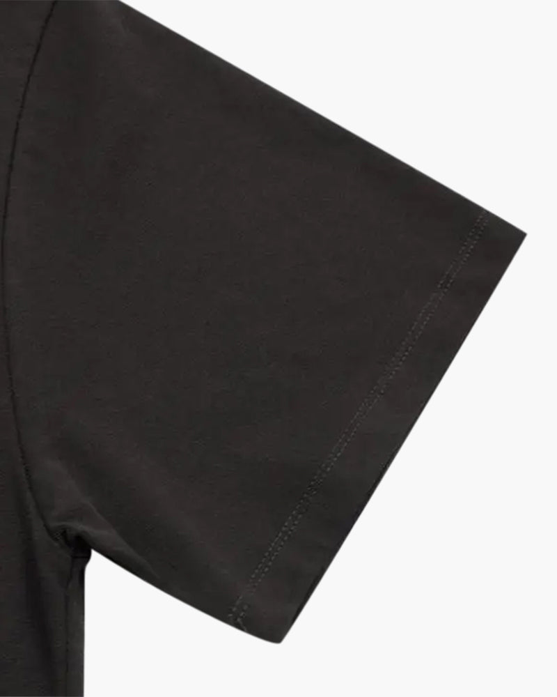 Raffiniertes T-Shirt in Uni-Optik