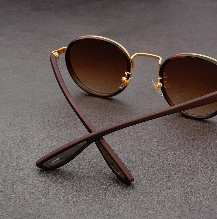 Moderne Sonnenbrille mit markantem Design